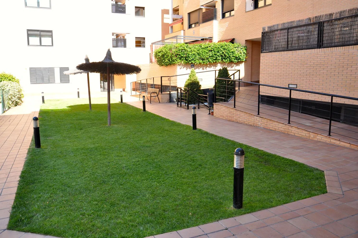 Piso en calle de la Bahía de Santander, 85 - Foto 1