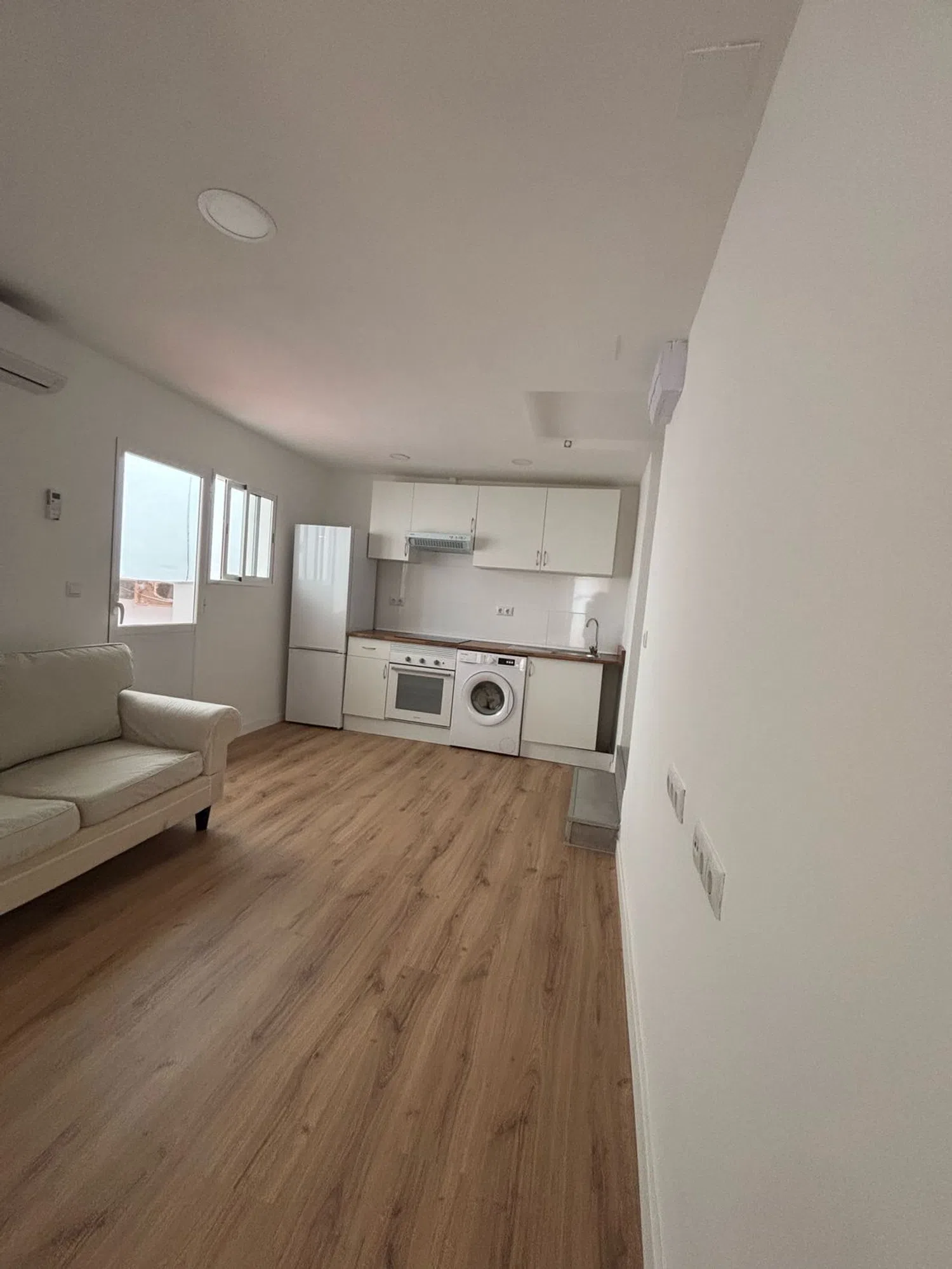 Estudio en avenida de Manuel Agustín Heredia, 2 - Foto 1