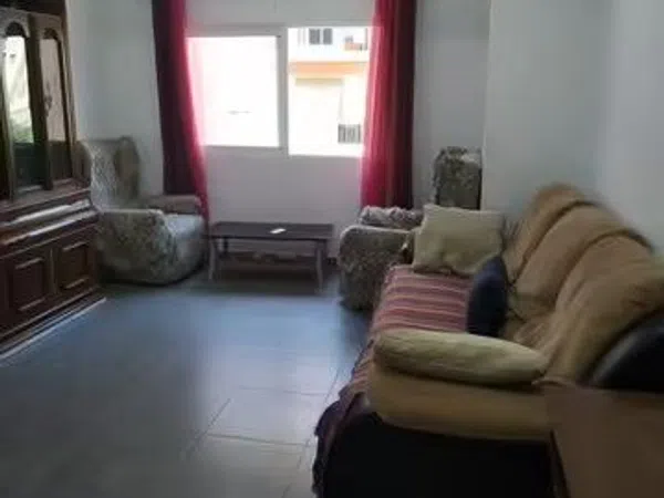 Piso en calle de Sarrión, 10