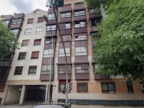 Piso en calle de Embajadores, 148