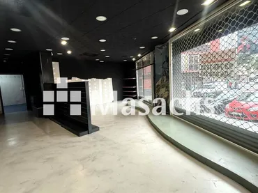 Local comercial en Terrassa - Foto 1