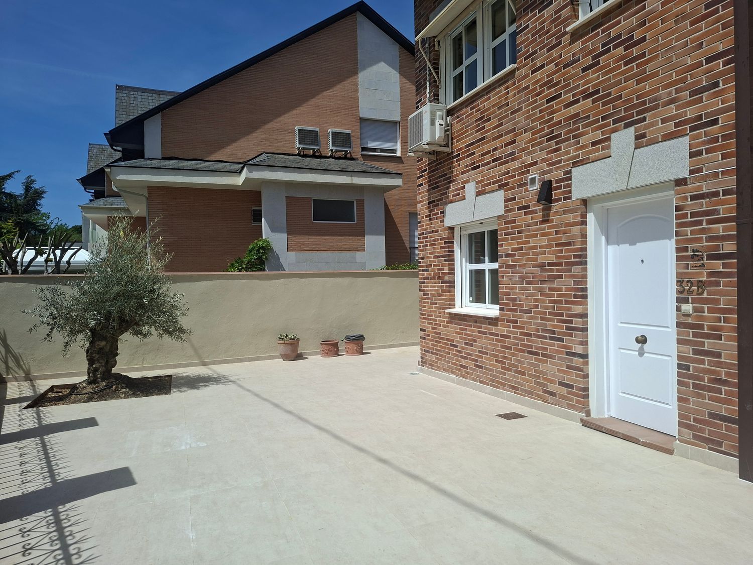 Chalet pareado en calle de Cuevas del Valle, 32 Bis - Foto 2