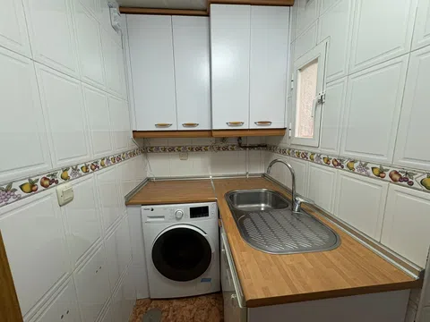 Piso en calle Alcalá, 352