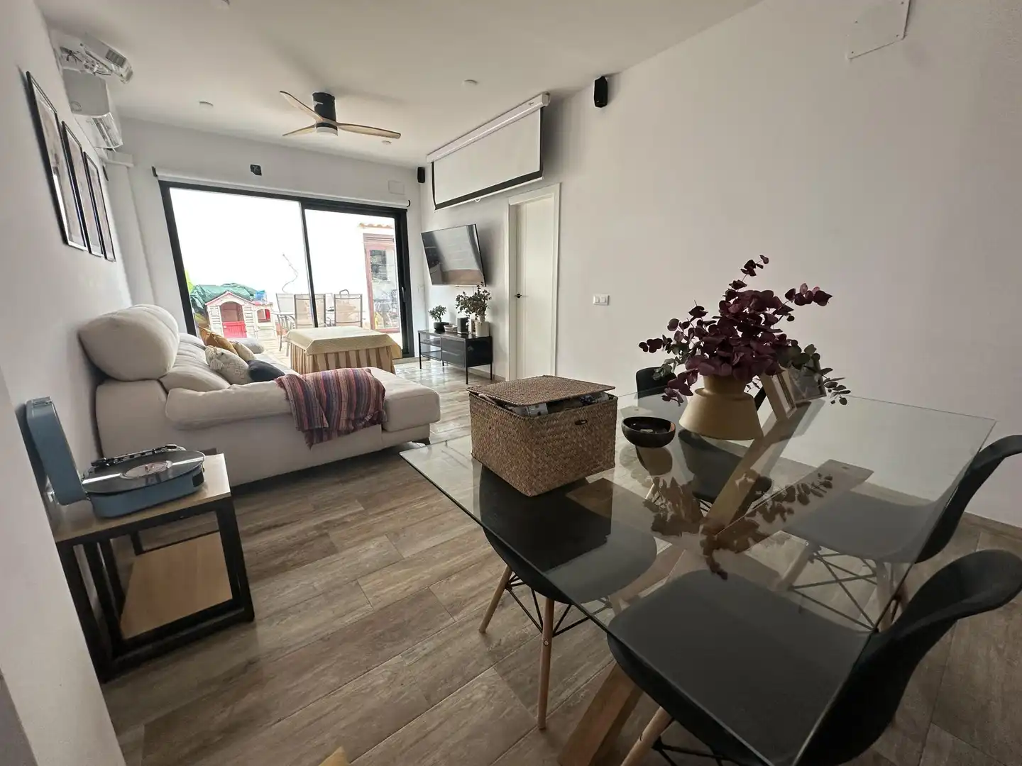 Casa adosada en  Calle Buganvilla Azul 8 - Foto 5