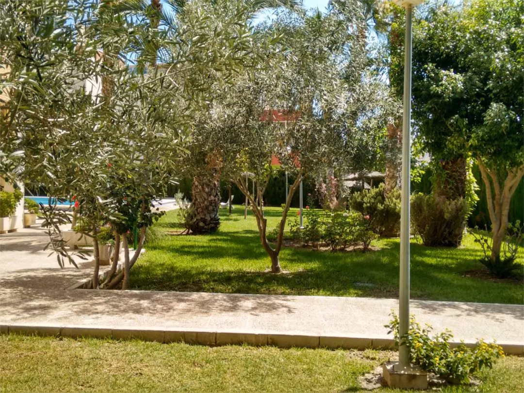 Piso en  Carrer de Juan de la Cierva 30 - Foto 5