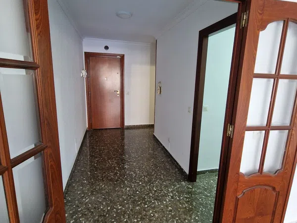 Piso en calle Diego Vázquez Otero, 8