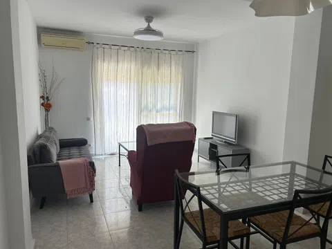 Piso en calle Monzón, 32