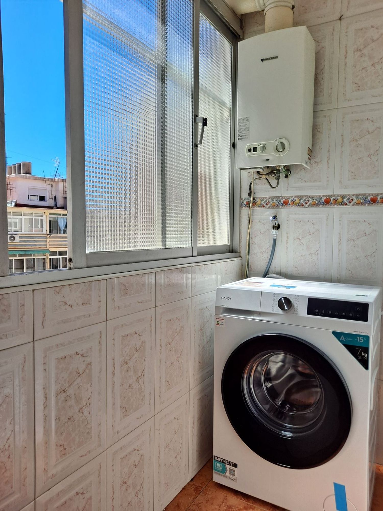 Piso en calle Mirabrá, 8 - Foto 1