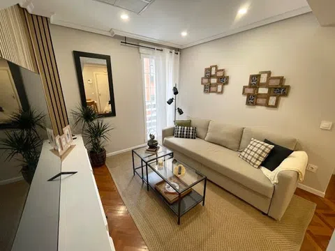 Piso en calle del Naranjo, 14