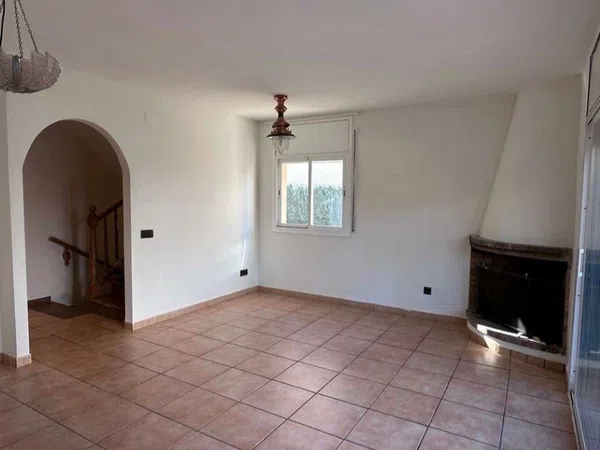 Chalet adosado en Travesía Puig del Molí, 60 - Foto 2