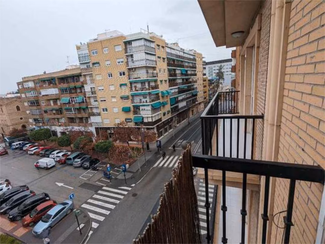 Apartamento en Plaza de Toros - Foto 2