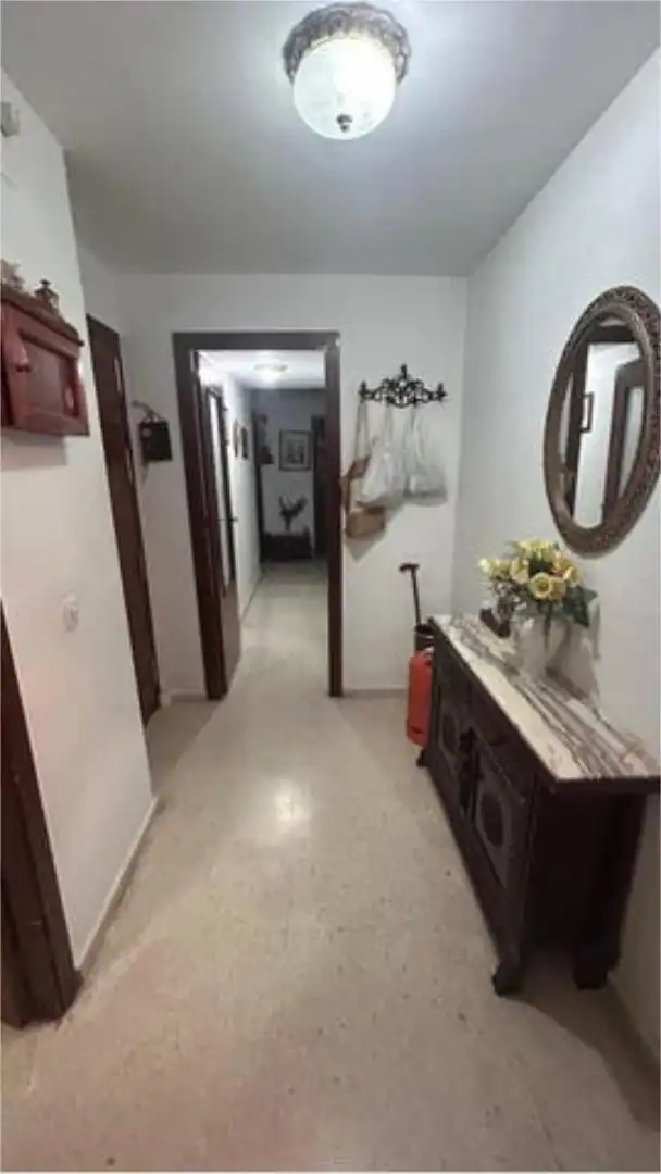 Piso en Avda. Almogávares - Foto 4