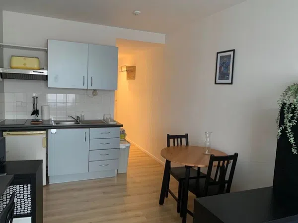 Estudio en calle de San Carlos, 17