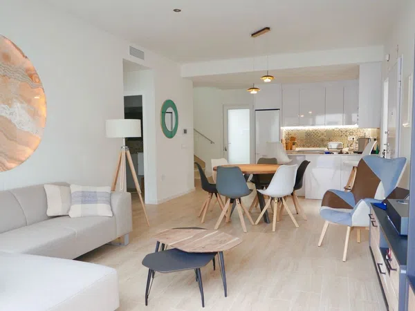 Casa o chalet independiente en Calle Alberto Durero, 12, Los Peñascos-El Salero-Los Imbernones, Los Peñascos-El Salero-Los Imbernones - Foto 4