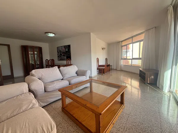 Piso en calle de Pérez Galdós, 19 - Foto 1