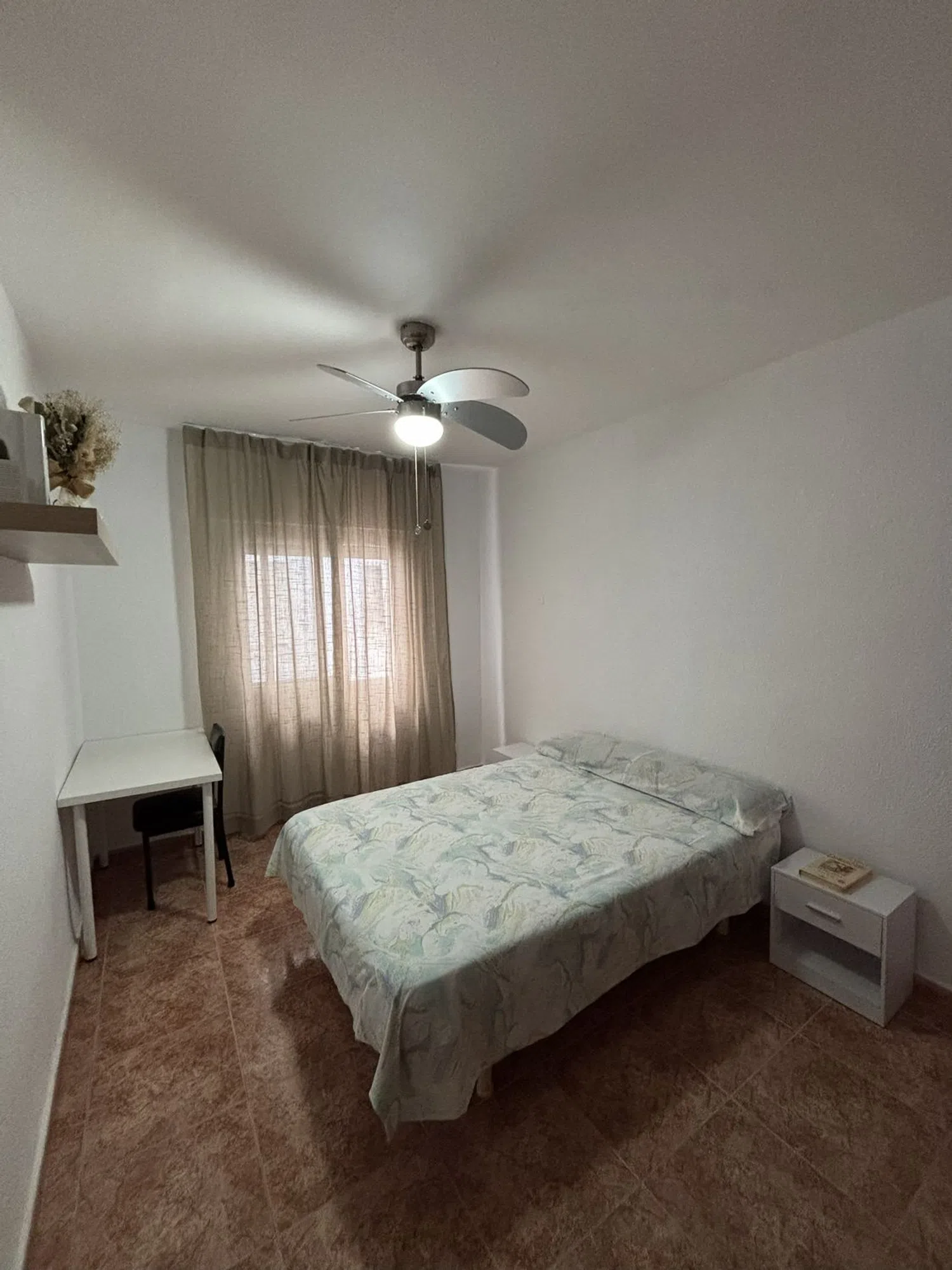 Piso en pasaje Escritor Pérez de Rivas, 2 - Foto 1