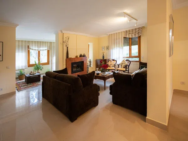 Casa independiente en Urb. monte alina Barrio Montealina - Foto 8