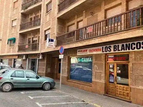 Piso en  Plaza Santa María 9 - Foto 3