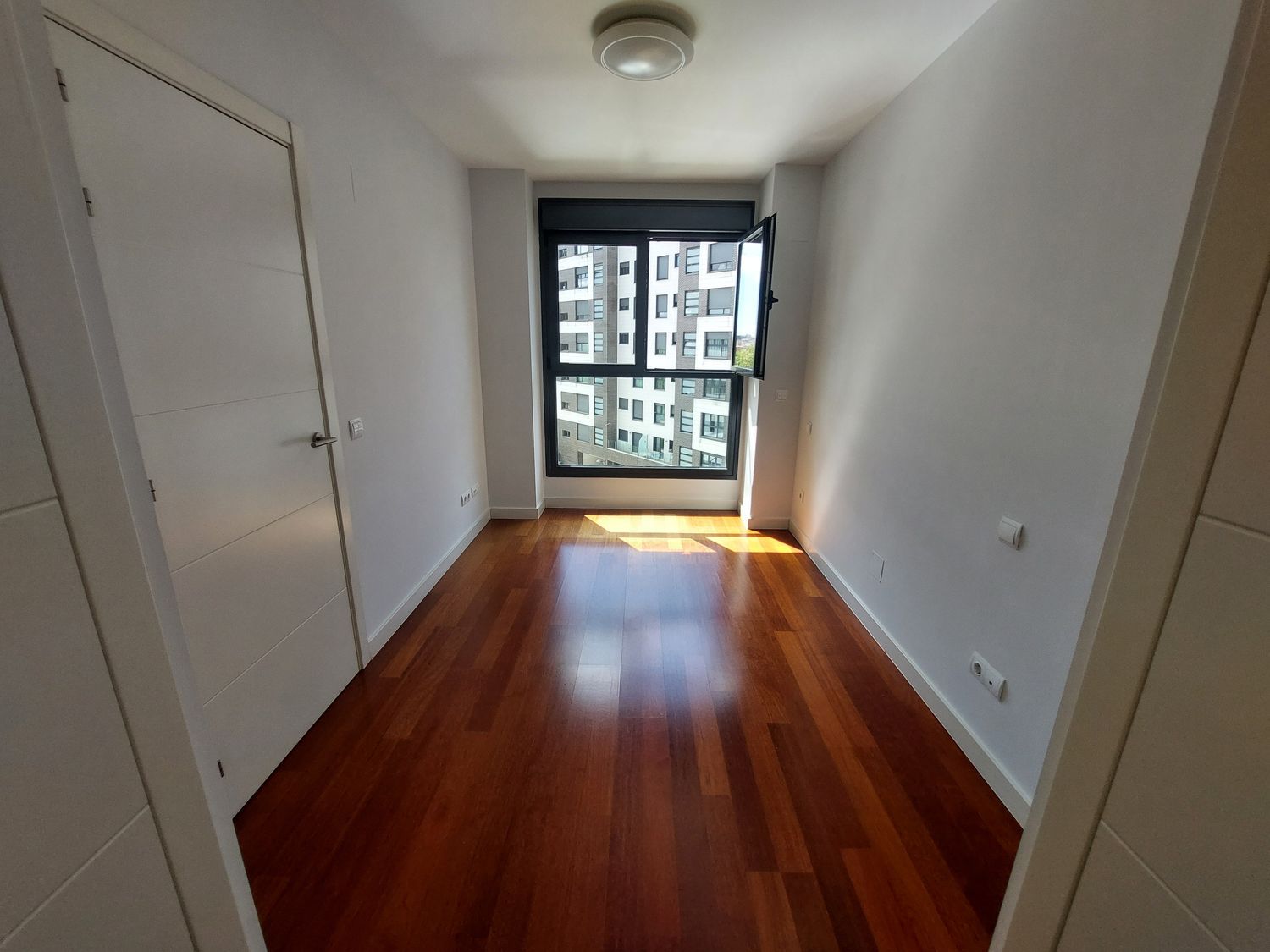 Piso en calle de Carlos y Guillermo Fernández Shaw, 1 - Foto 8