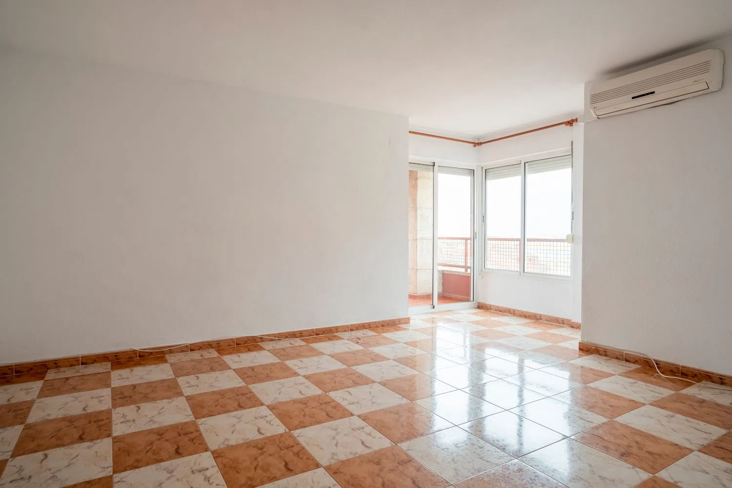 Piso en calle Cueva de la Pileta, 2 - Foto 4