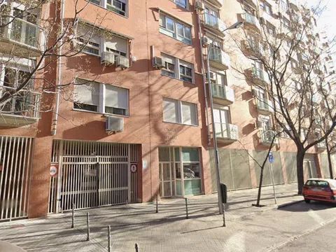 Piso en calle María de Echarri, 7