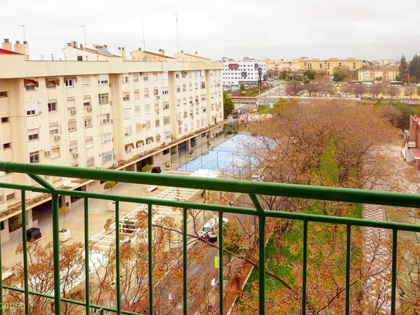 Piso en calle Castillo de Alcala de Guadaira, 3 - Foto 13