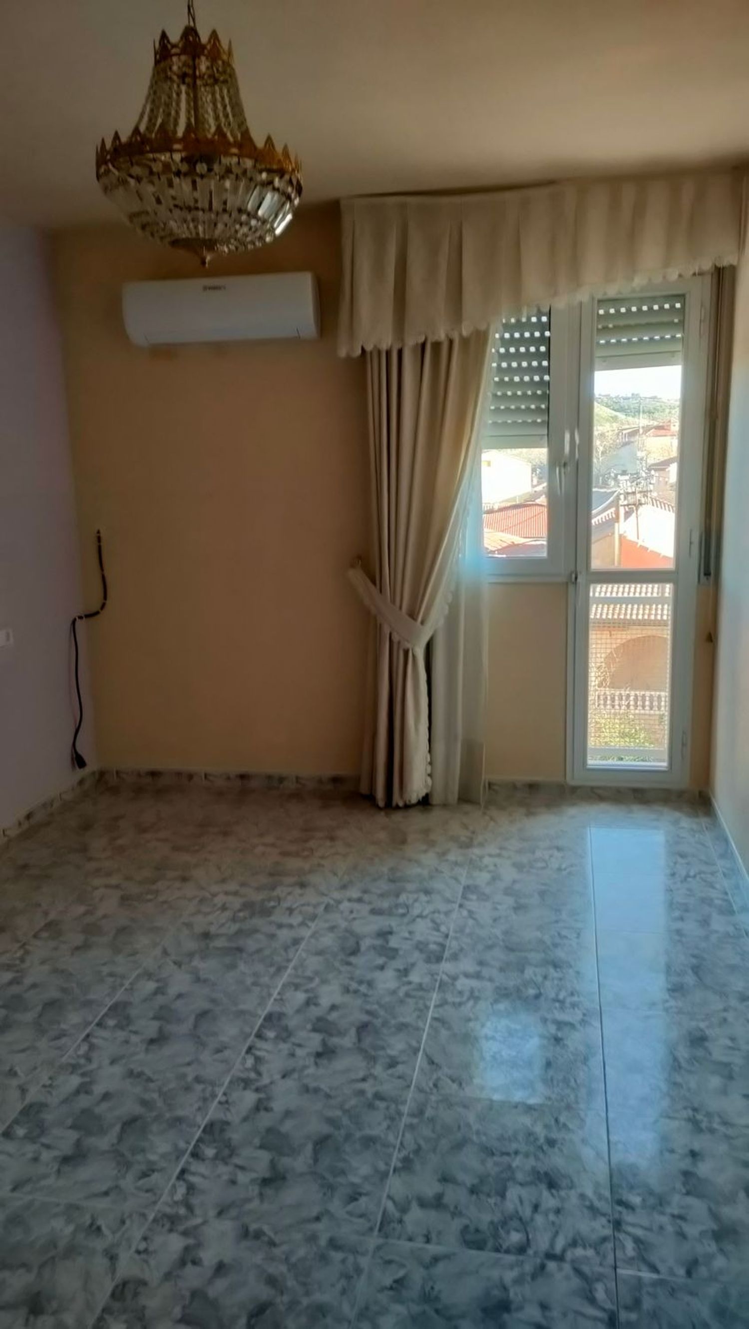 Chalet adosado en Calle Ariño, 70 - Foto 3