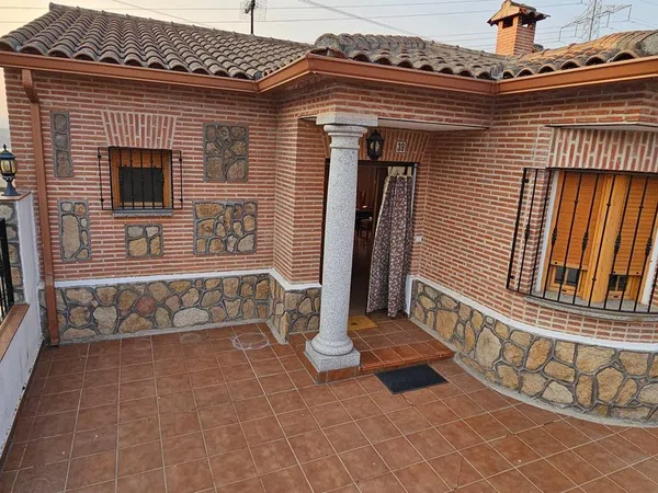 Casa o chalet independiente en Calle Clavel, 39 - Foto 2