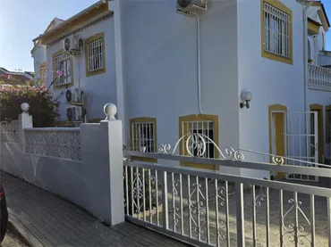 Chalet en Algorfa - Foto 1