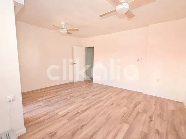 Piso en calle Jazmín - Foto 4