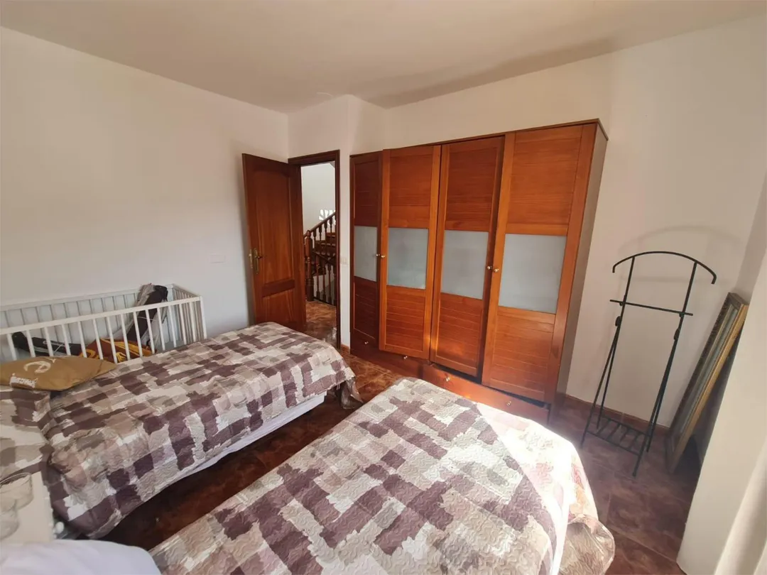 Casa adosada en  Calle Leonor Monteverde 11 - Foto 9