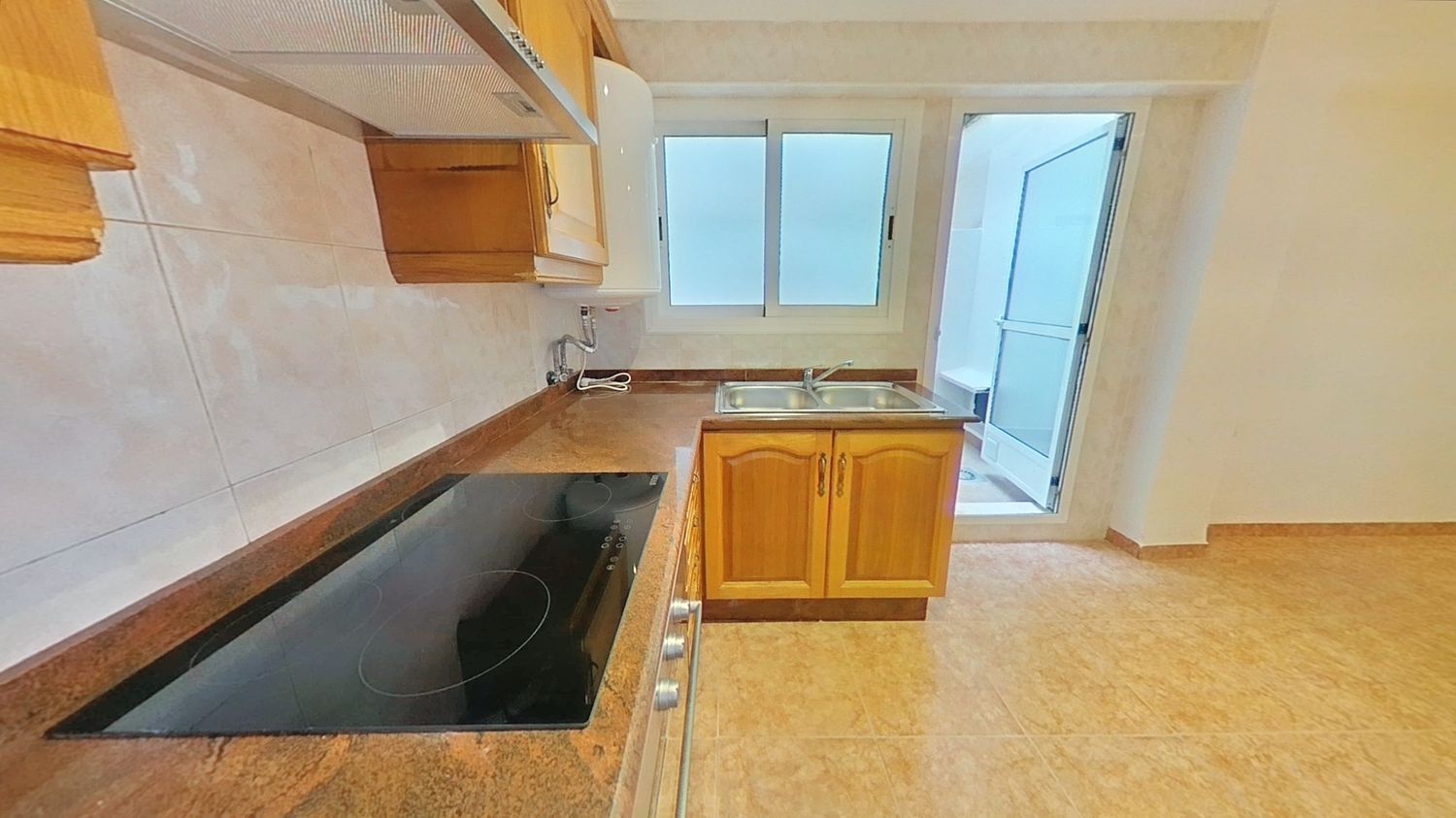 Piso en Barrio Torrefiel - Foto 17