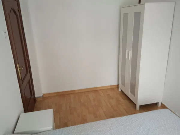 Piso en calle Río Narcea, 19