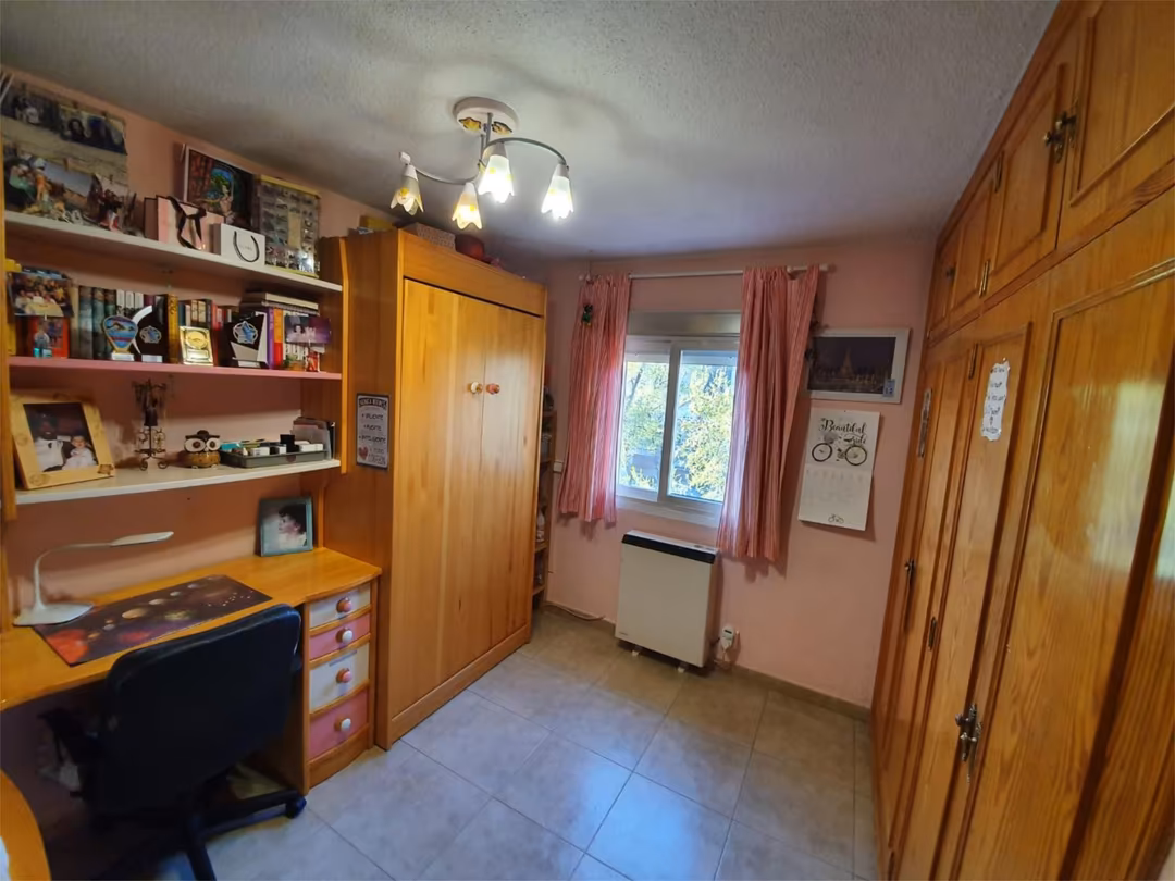 Piso en  Calle de Ascao 86 - Foto 3