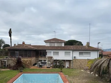 Chalet en  Carrer Pinar de Can Guineu 17 - Foto 1