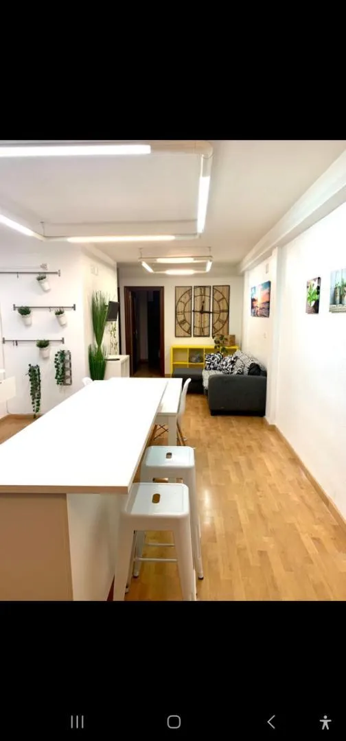 Piso en  Calle Reyes Católicos 18 - Foto 2