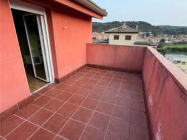 Casa adosada en La Adrada - Foto 1