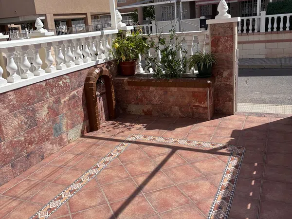 Chalet adosado en Calle Elda, 99 - Foto 4
