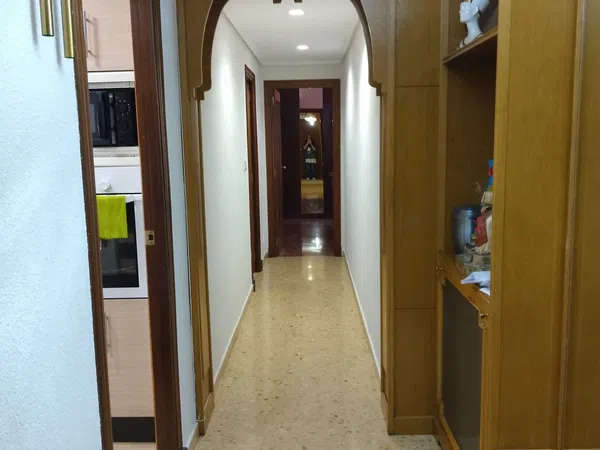 Piso en calle del Monasterio de Poblet, 31 -33 - Foto 5