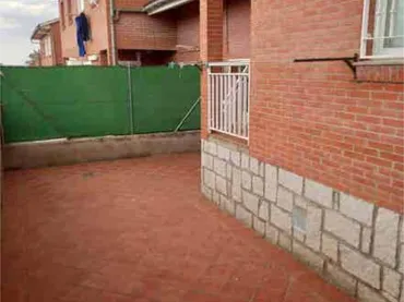 Casa adosada en Urbanización Lazarillo de Tormes - Foto 1