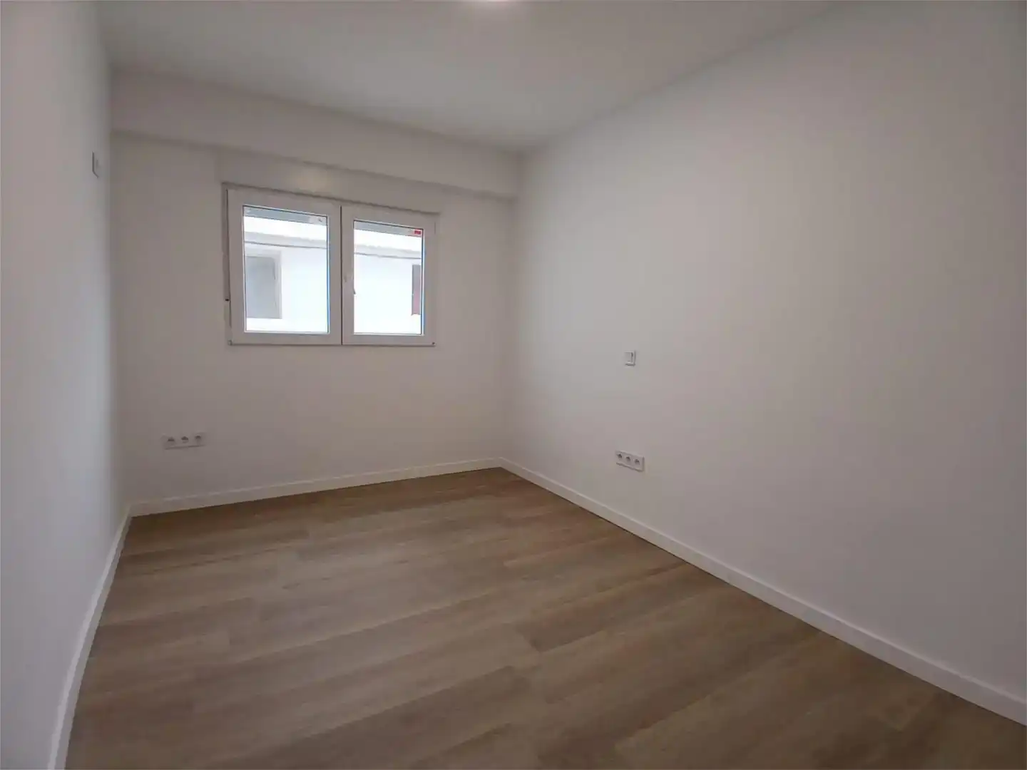 Piso en  Carrer de Ciril Amorós 28 - Foto 4