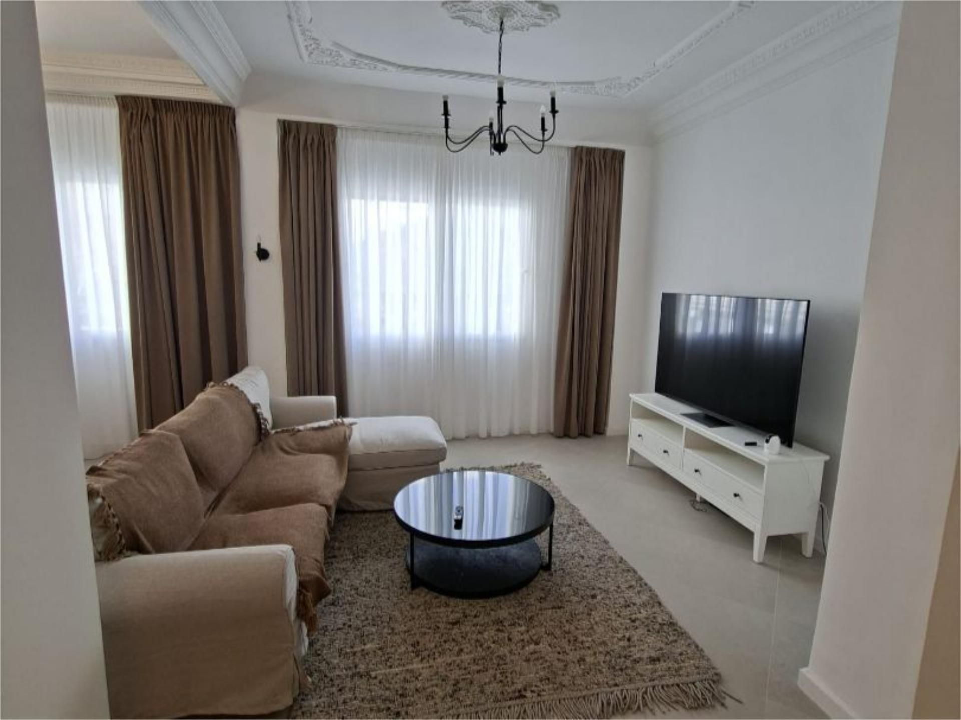 Piso en  Carrer de Lluís de Santàngel 22 - Foto 2