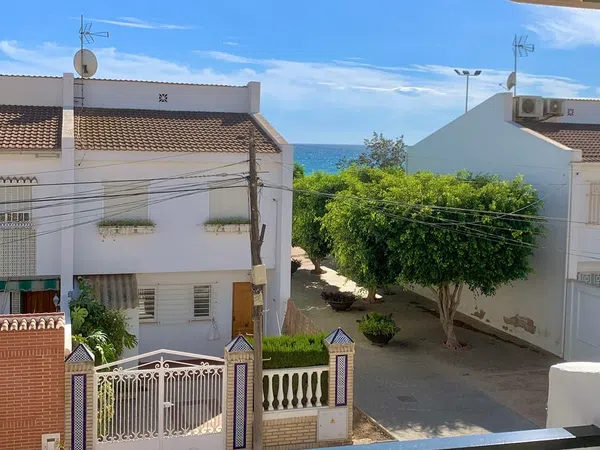 Chalet adosado en La Cala del Moral - Foto 2