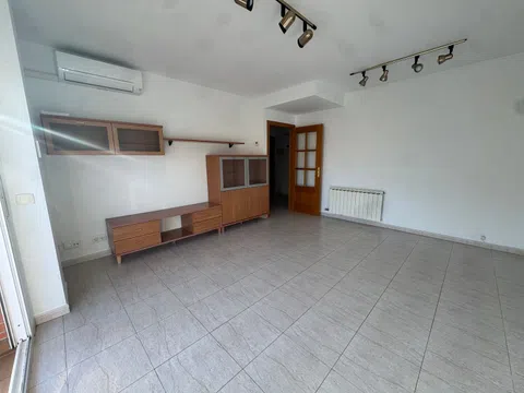 Piso en calle de Joaquim Casas, 8