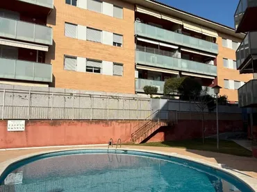 Piso en  Carrer Miquel Martí i Pol 8 - Foto 3
