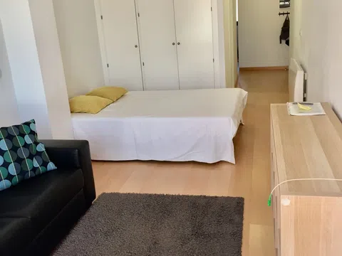 Estudio en calle Ruiz Palacios, 35