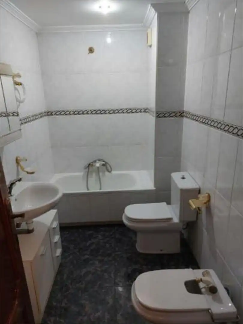 Piso en Rabesa, bloque detrás de farmacia - Foto 2