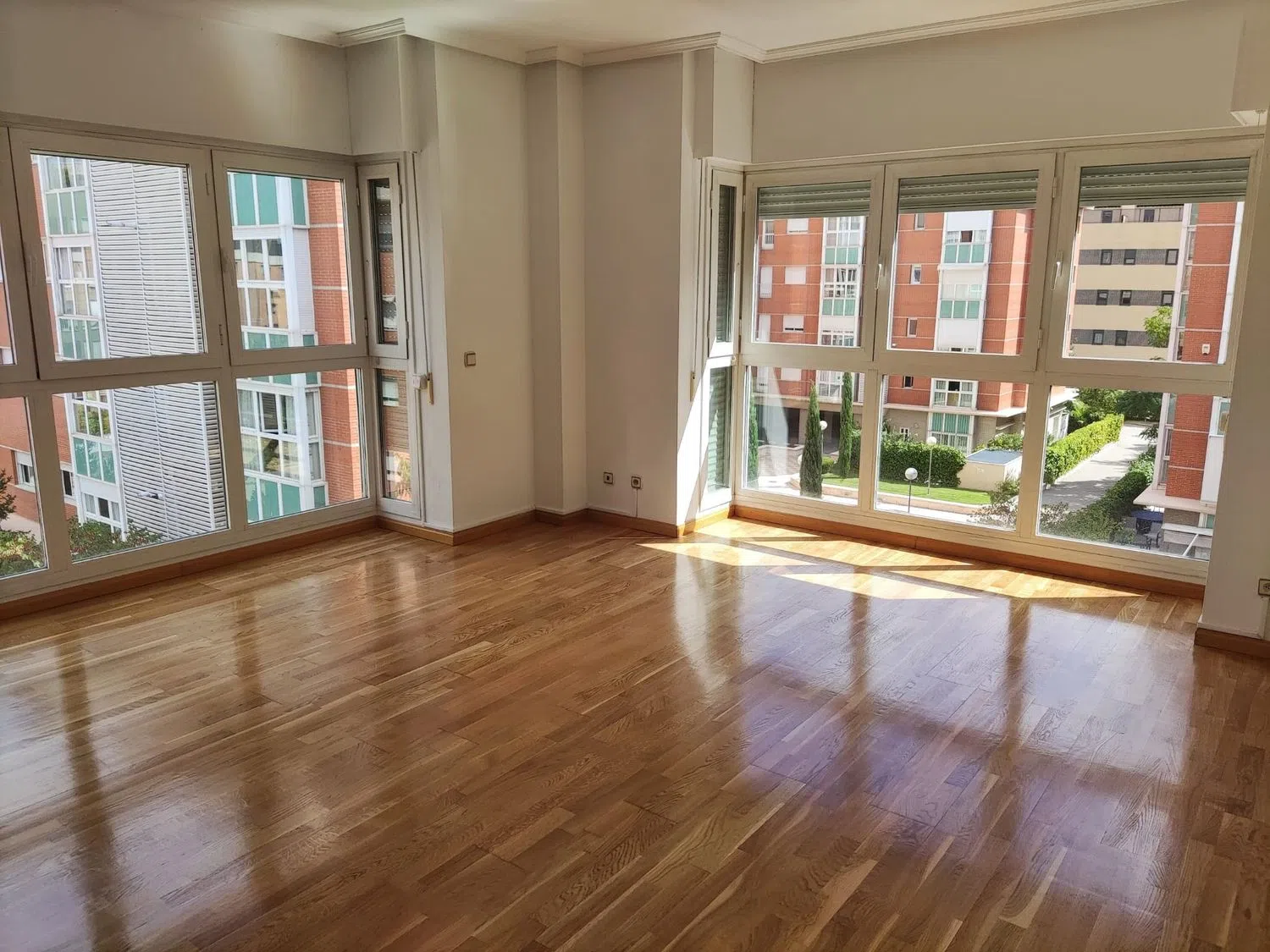 Piso en avenida del Talgo, 85 - Foto 1