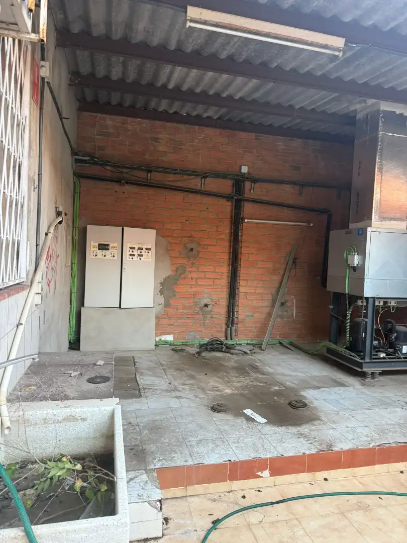 Local comercial en  Carrer de Solsona 104 - Foto 7