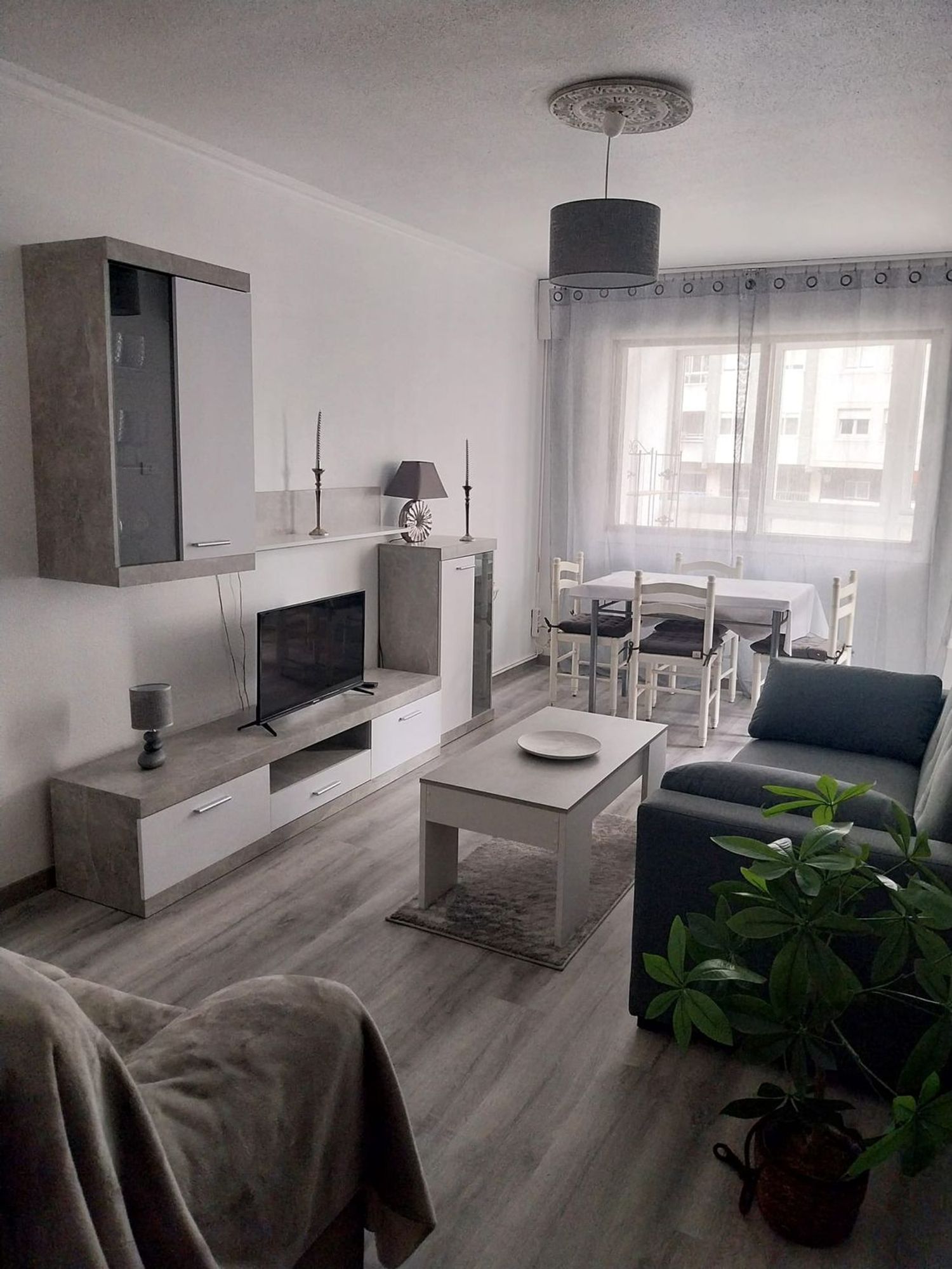 Piso en avenida do Alcalde Portanet, 28 - Foto 1